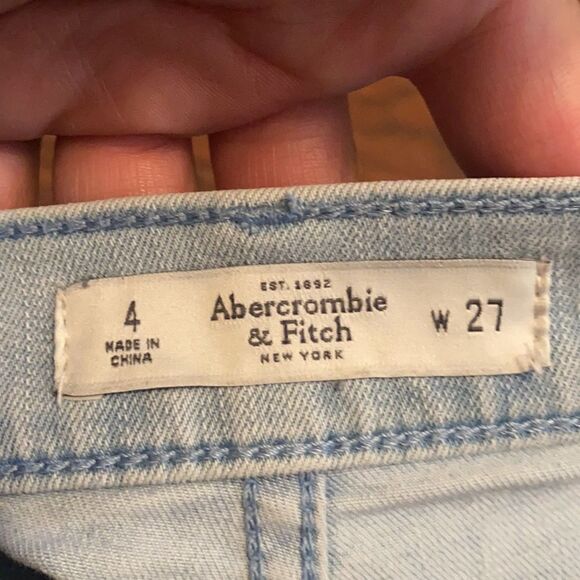 Abercrombie & Fitch Distressed Frayed Hem Denim Shorts Festival Summer Spring - Picture 9 of 9